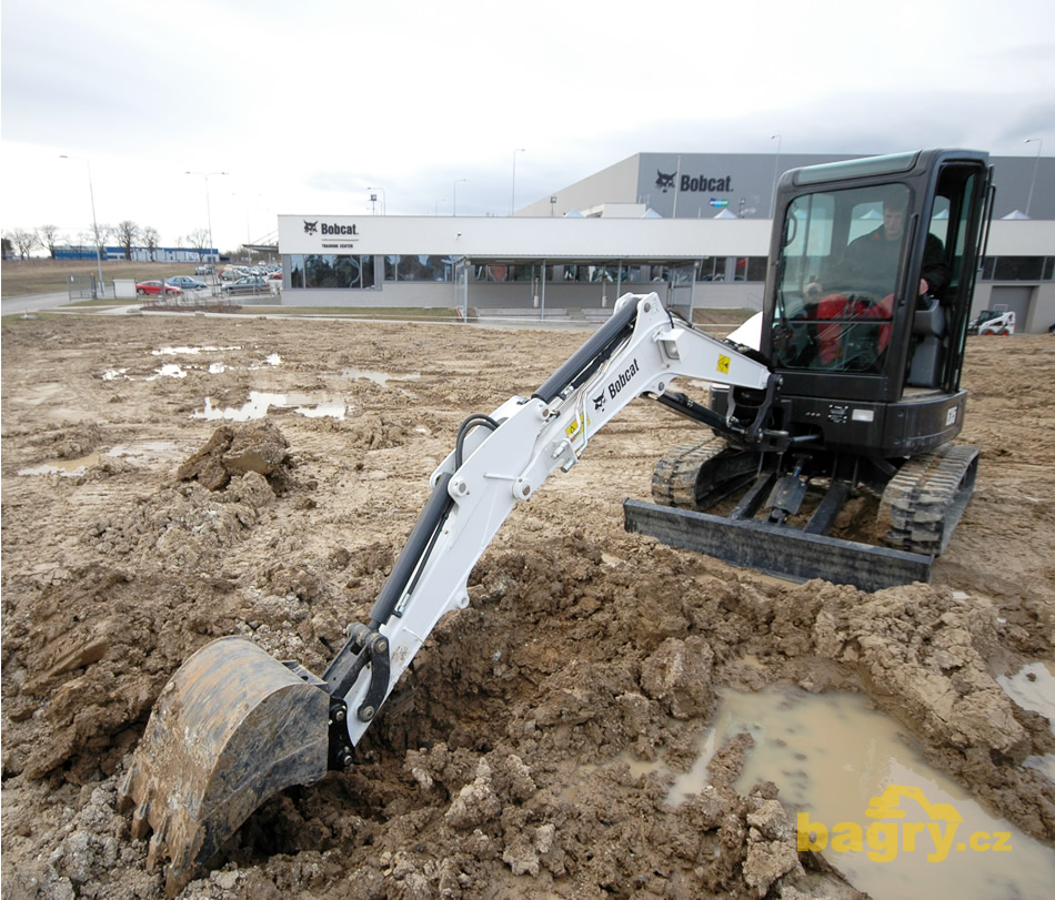 Minirypadlo Bobcat E35