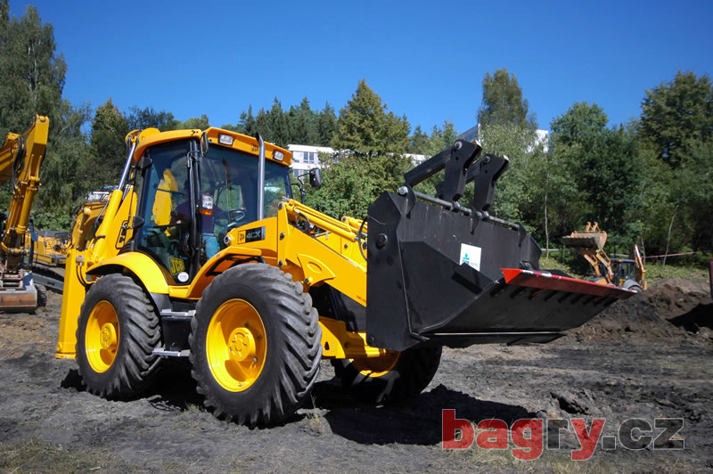 JCB 4CX Sitemaster