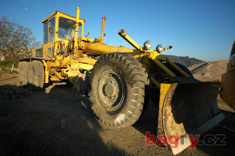 Grejdr Baukema SHM 4