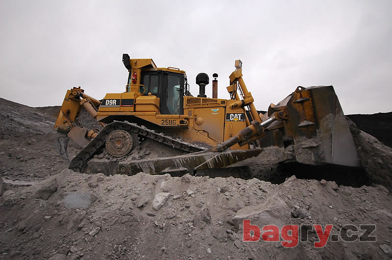Caterpillar D9R