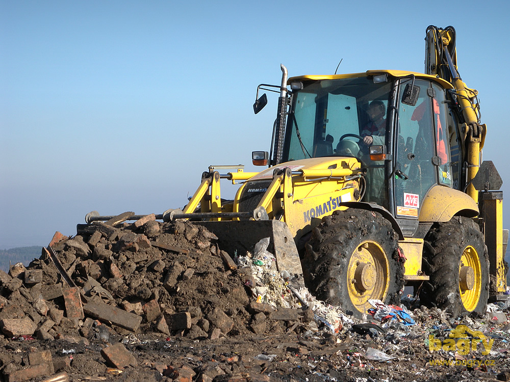 Rypadlonakladač Komatsu WB93S