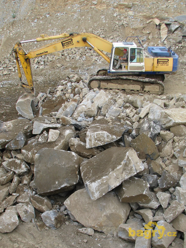 Pásové rypadlo Komatsu PC300 firmy Polanský