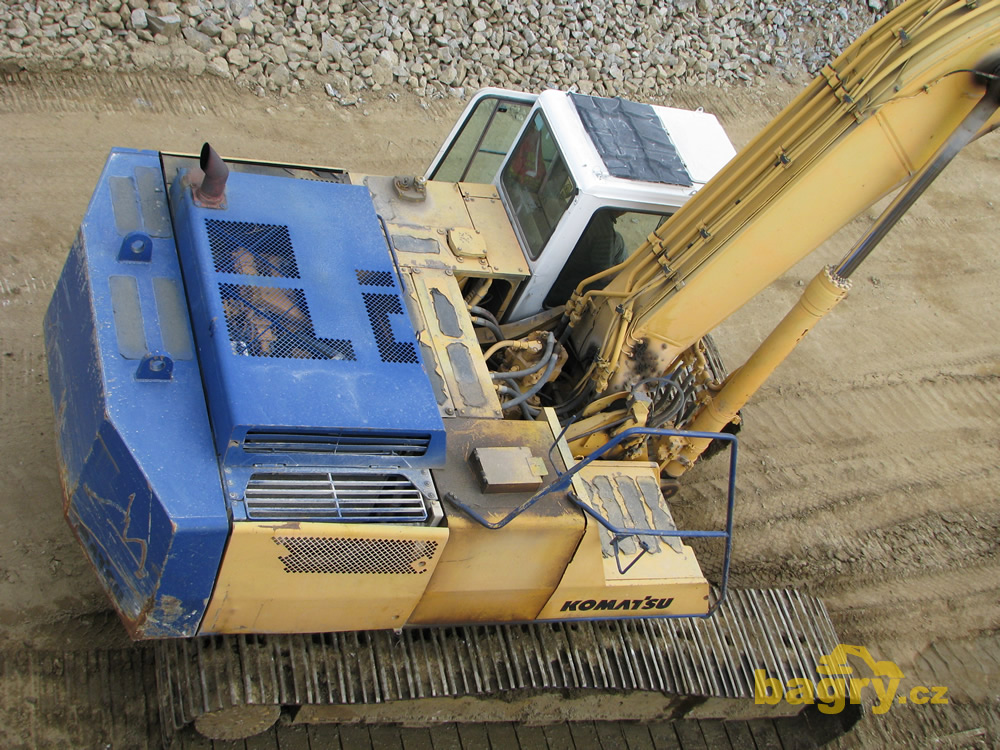 Pásové rypadlo Komatsu PC300 firmy Polanský