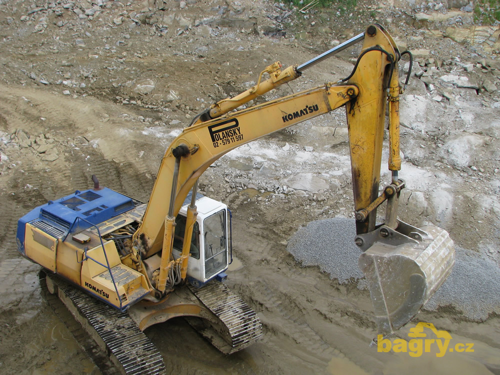 Pásové rypadlo Komatsu PC300 firmy Polanský