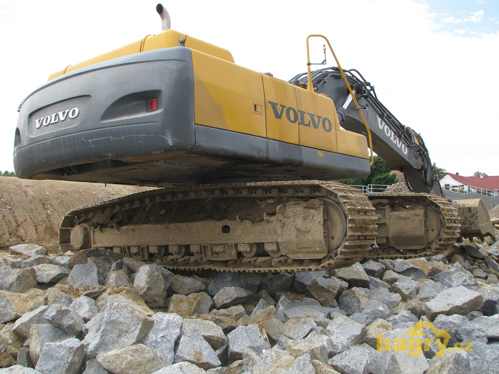 Pásové rypadlo Volvo EC360B