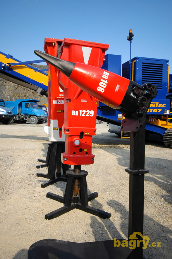 Hydraulická kladiva Sandvik