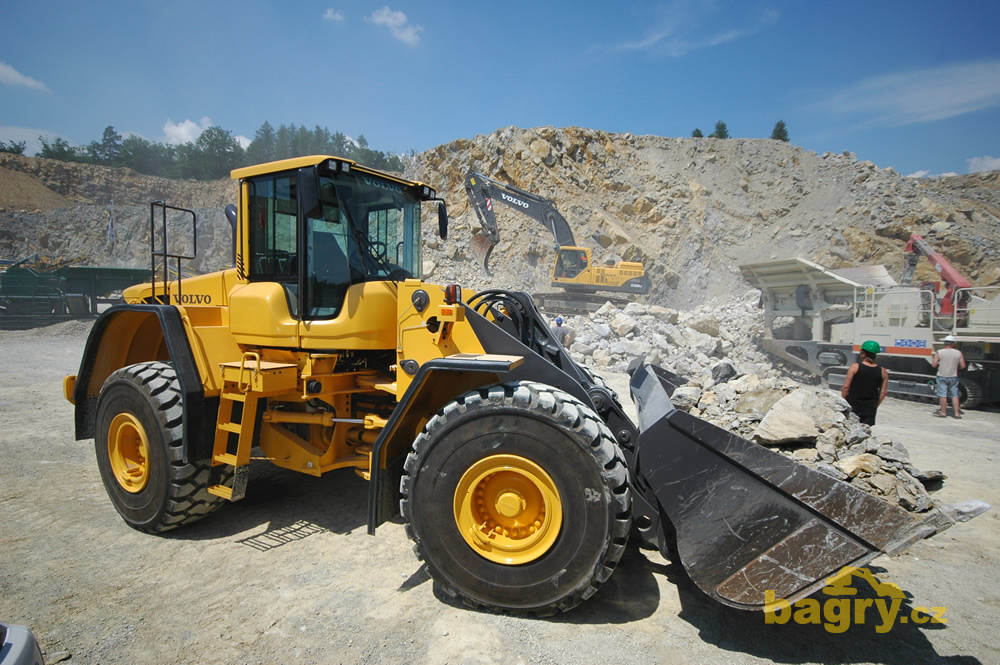 Kolový nakladač Volvo L150F