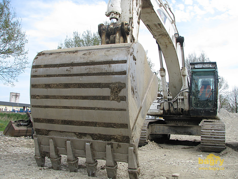 Pásové rypadlo Caterpillar 330C LME