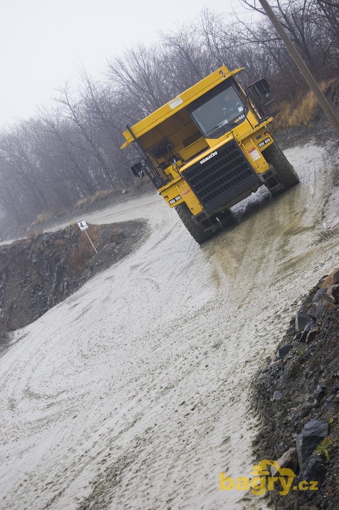 Dempr Komatsu HD 405
