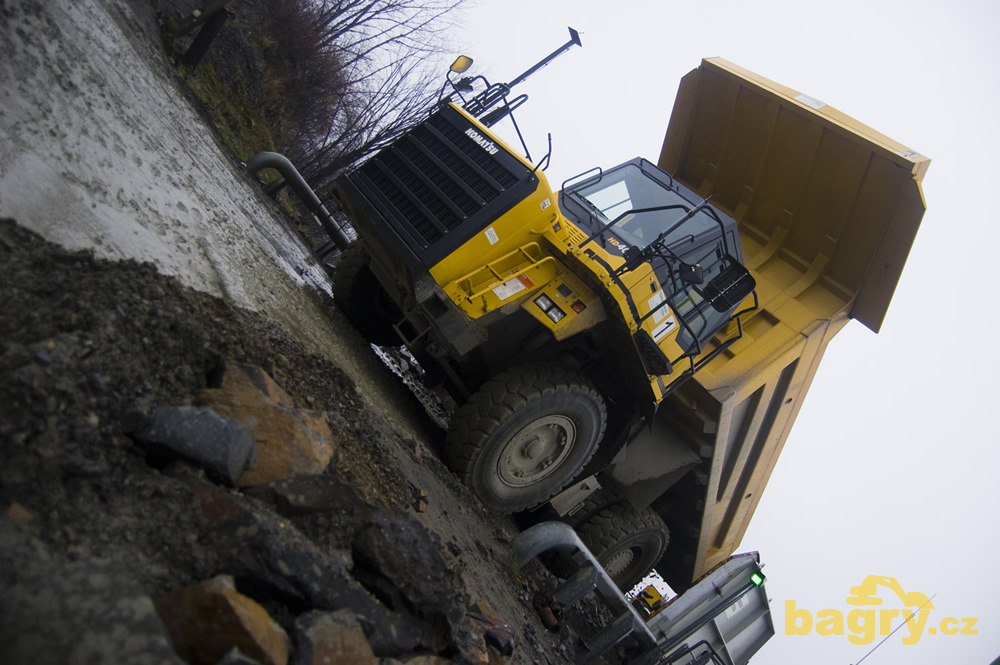 Dempr Komatsu HD 405