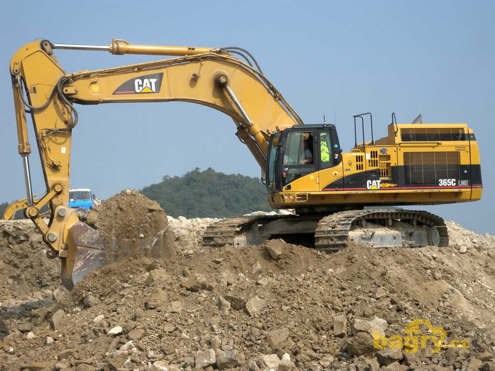 Pásové rypadlo Caterpillar 365C LME