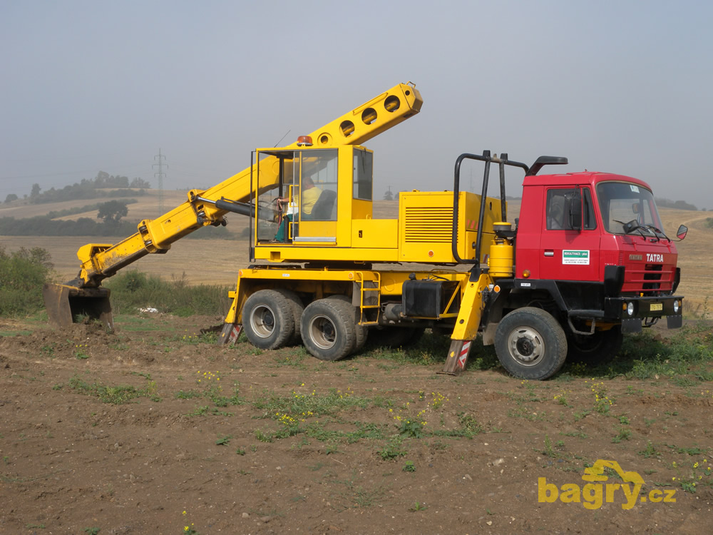 UDS 114 na podvozku T 815 firmy Rekultivace