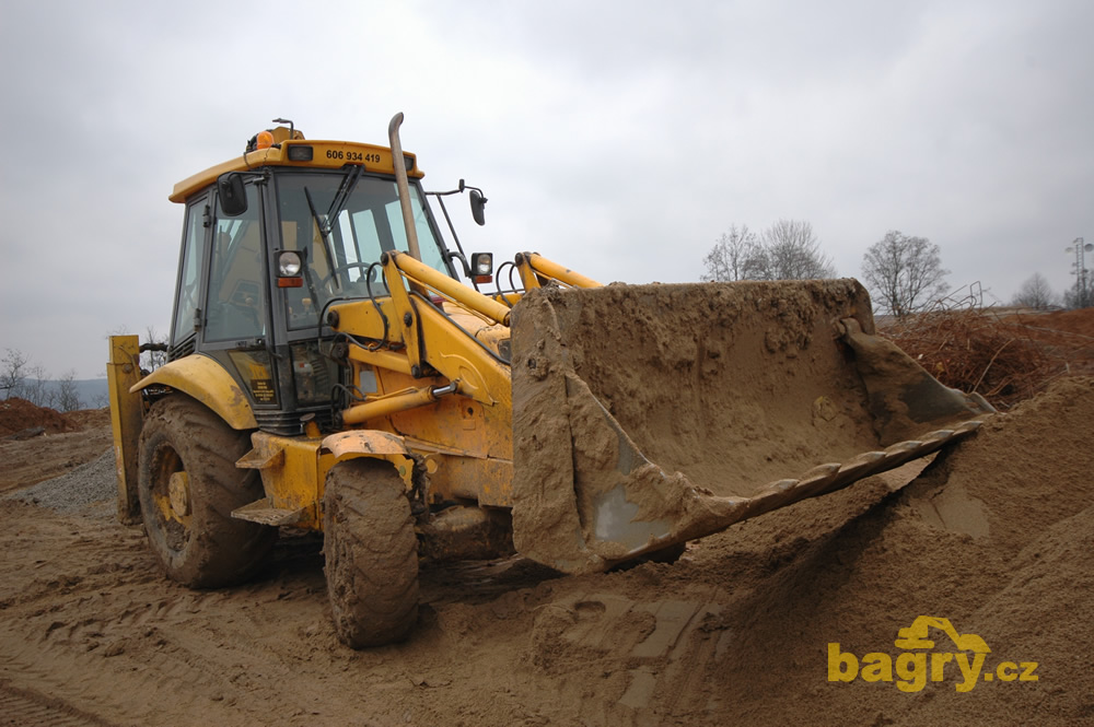 Rypadlonakladač JCB 3CX