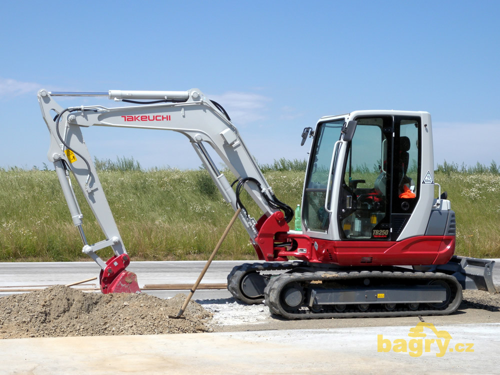 Pásové minirypadlo Takeuchi TB250