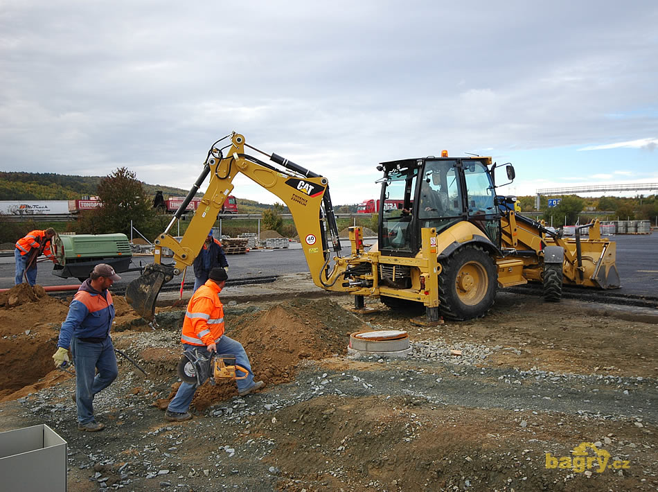Rypadlonakladač Caterpillar 432E