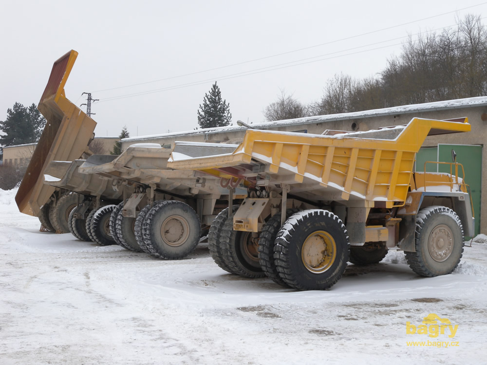 Řada demprů Belaz