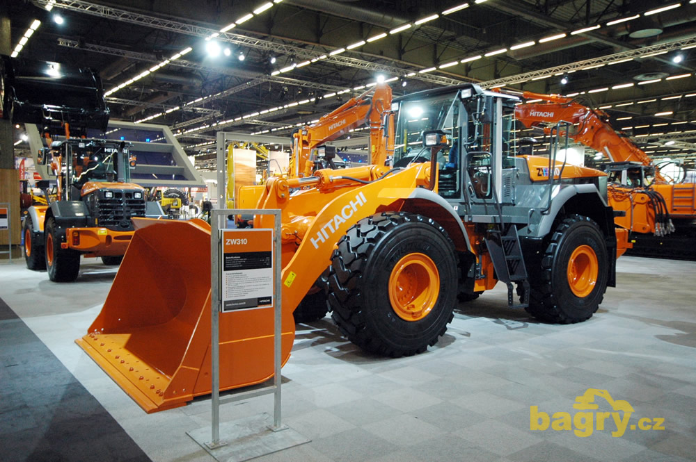 Kolový nakladač Hitachi ZW310