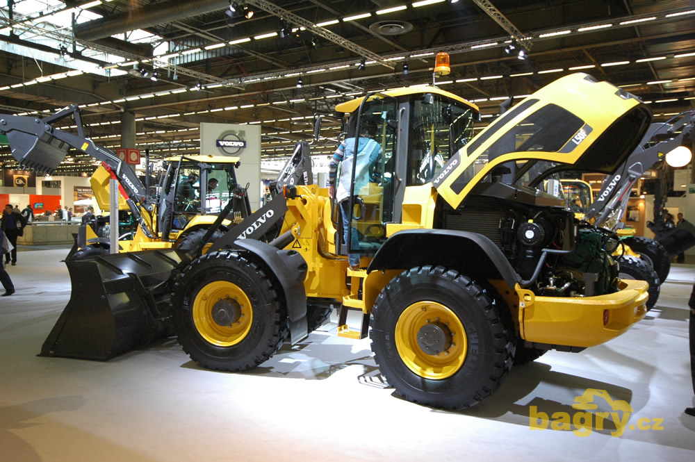 Kolový nakladač Volvo L50F