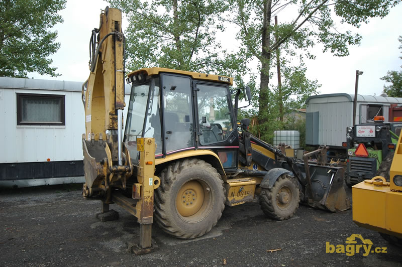 Rypadlonakladač Cat 428C