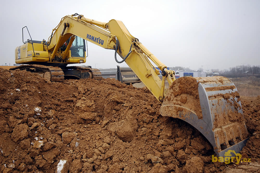 Pásové rypadlo Komatsu PC290NLC