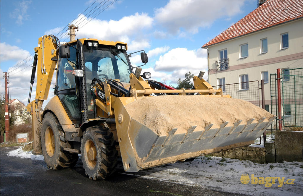 Traktorbagr Caterpillar 432F Premier