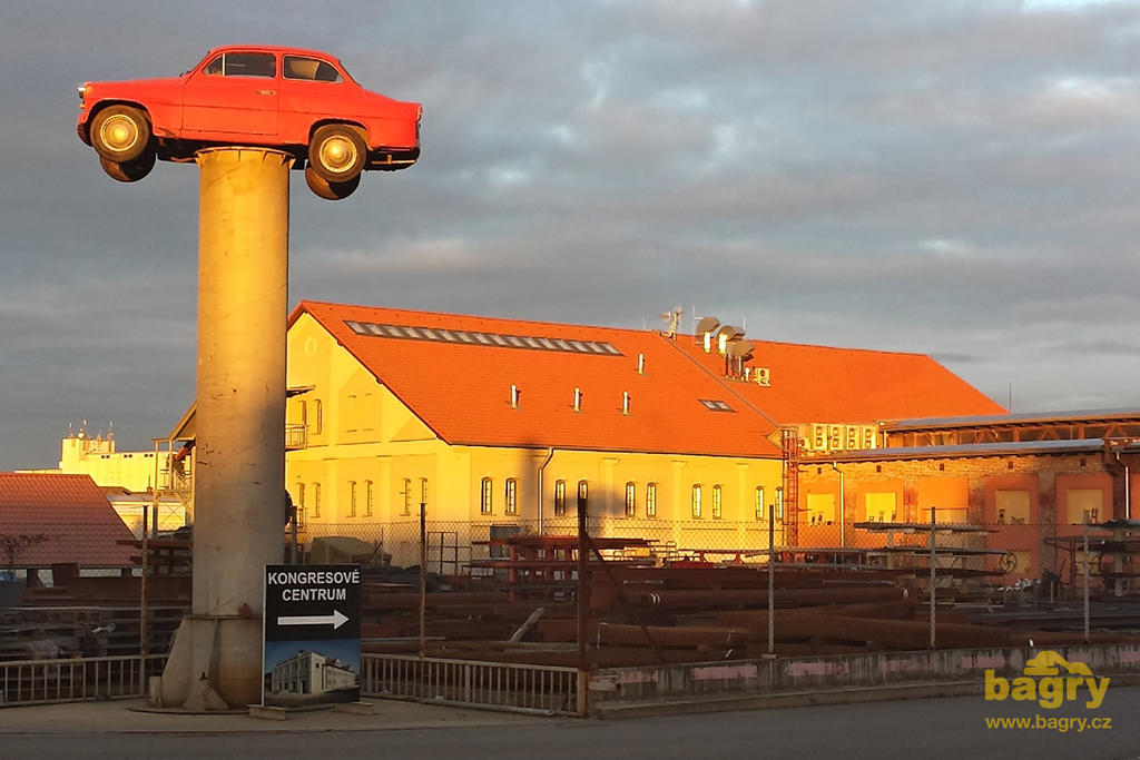 Hutní prodej, kongresové centrum