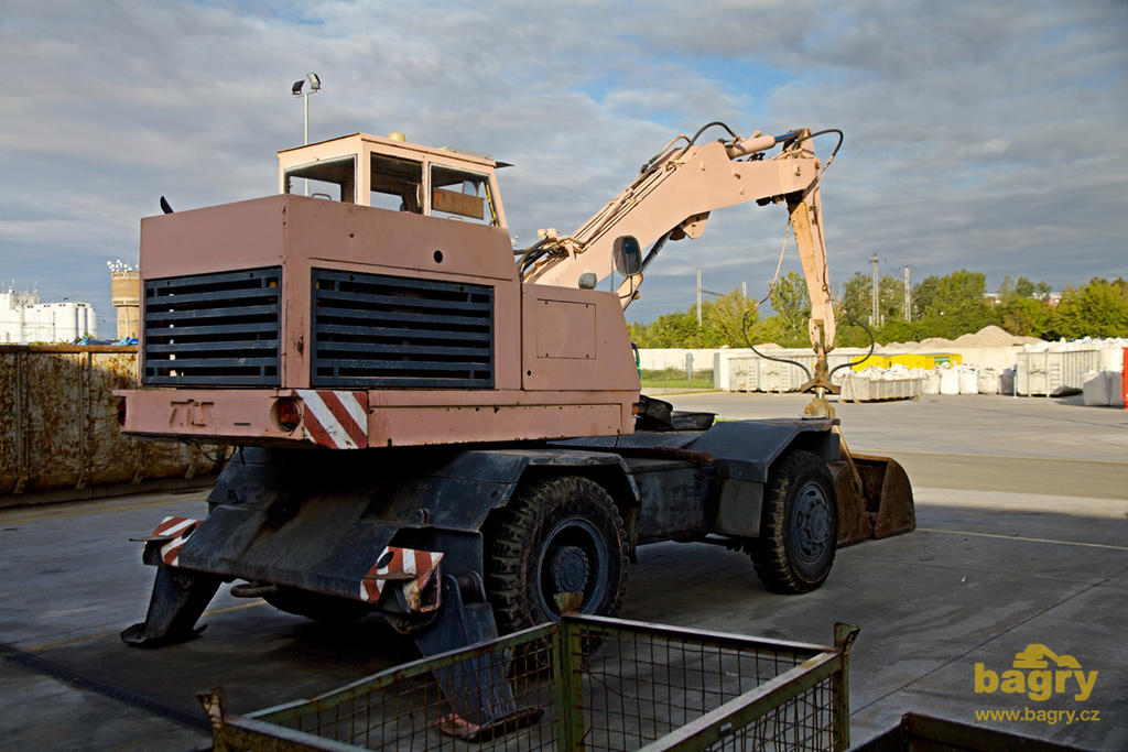 Kolové rypadlo DH 112