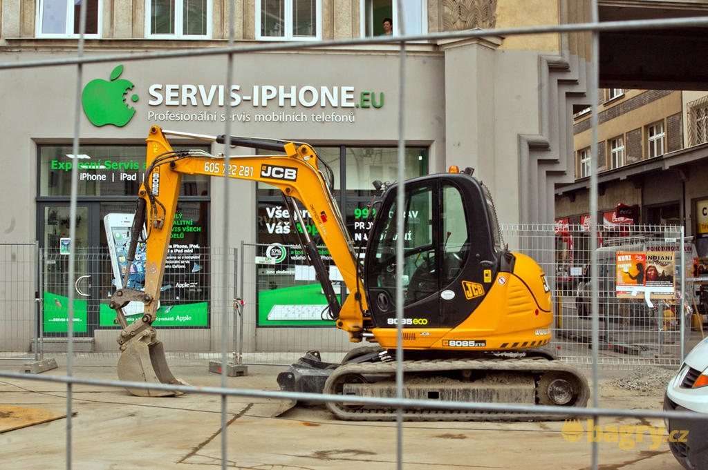 Pásové midirypadlo JCB 8085 ZTS firmy Demontstav