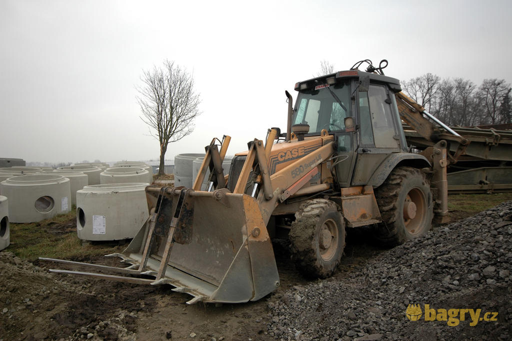 Traktorbagr Case 580 Super LE