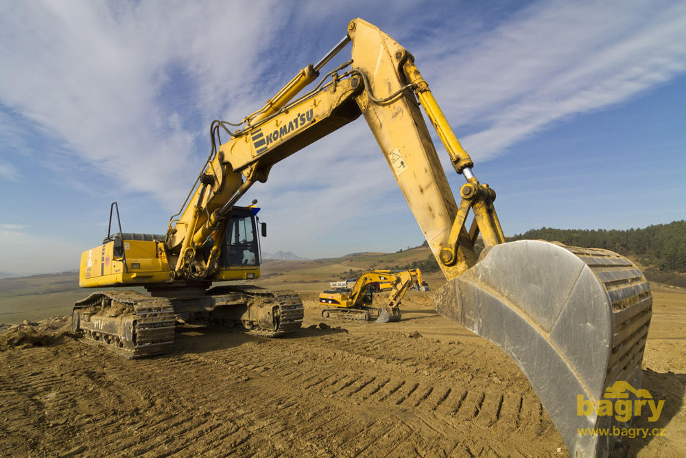 Komatsu PC 380 LC firmy OSDM - obed