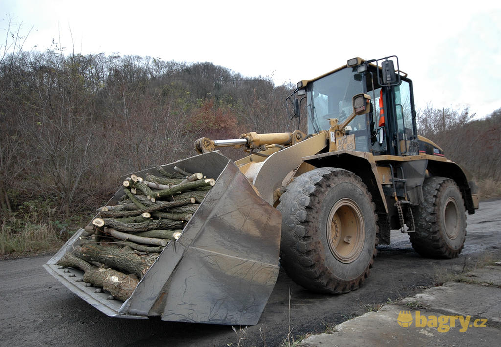 Kolový nakladač Caterpillar 938G Series II společnosti Eurovia