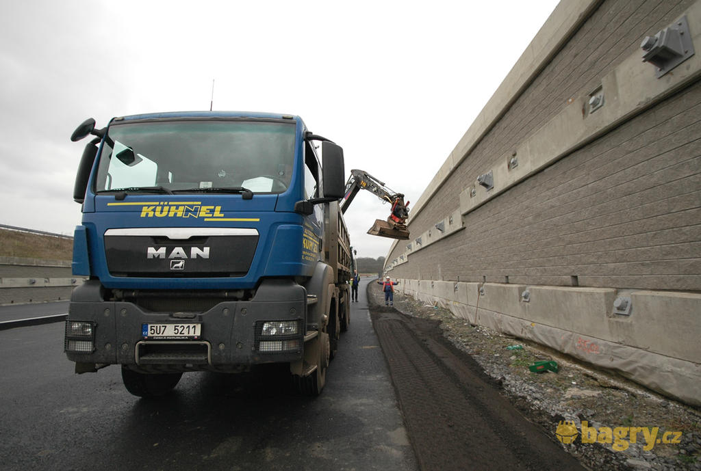 Sklápěč MAN TGS 35.440 společnosti Kühnel autodoprava