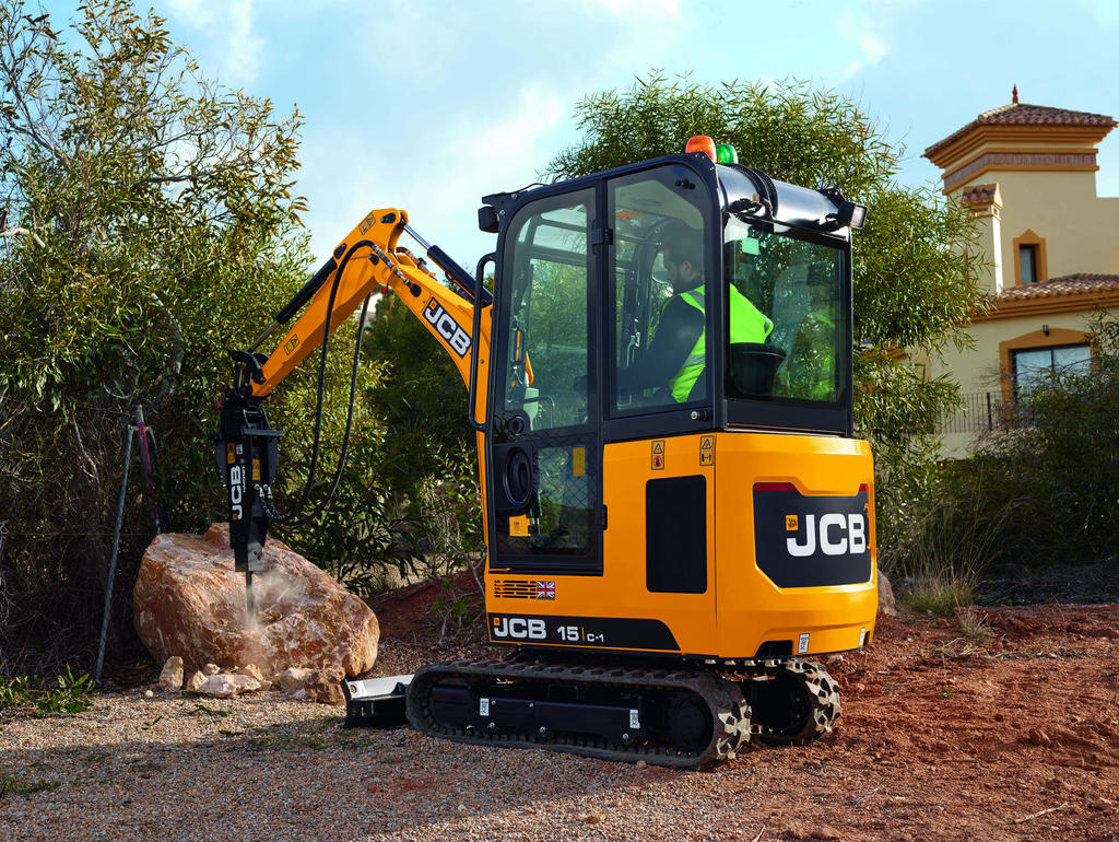 Pásové minirypadlo JCB 15C-1: První foto