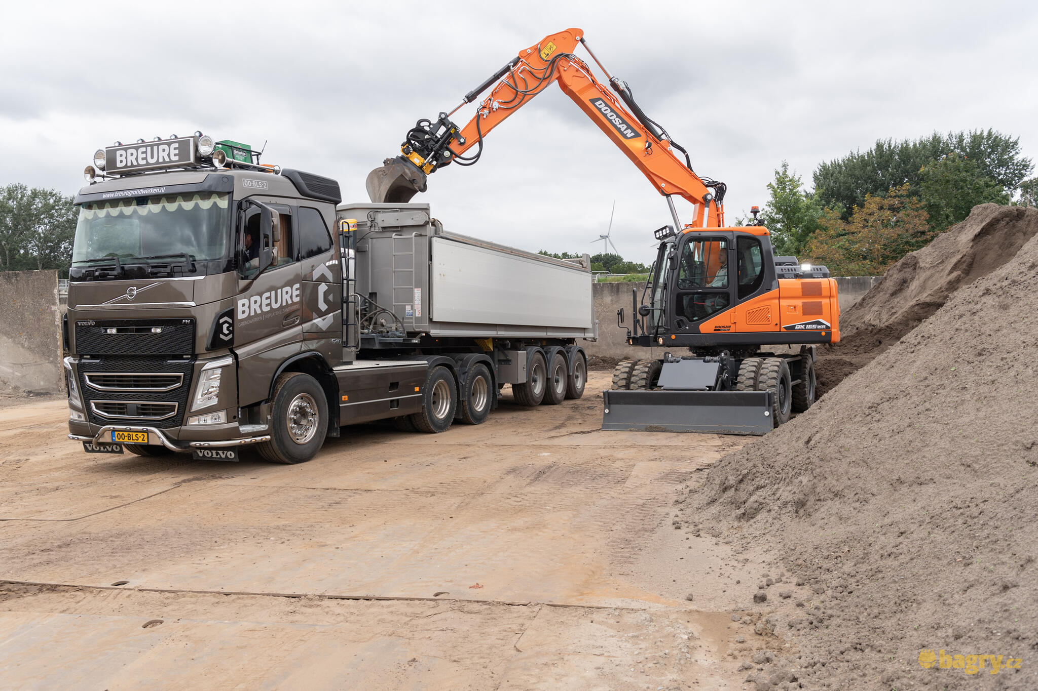 Doosan DX165WR-7
