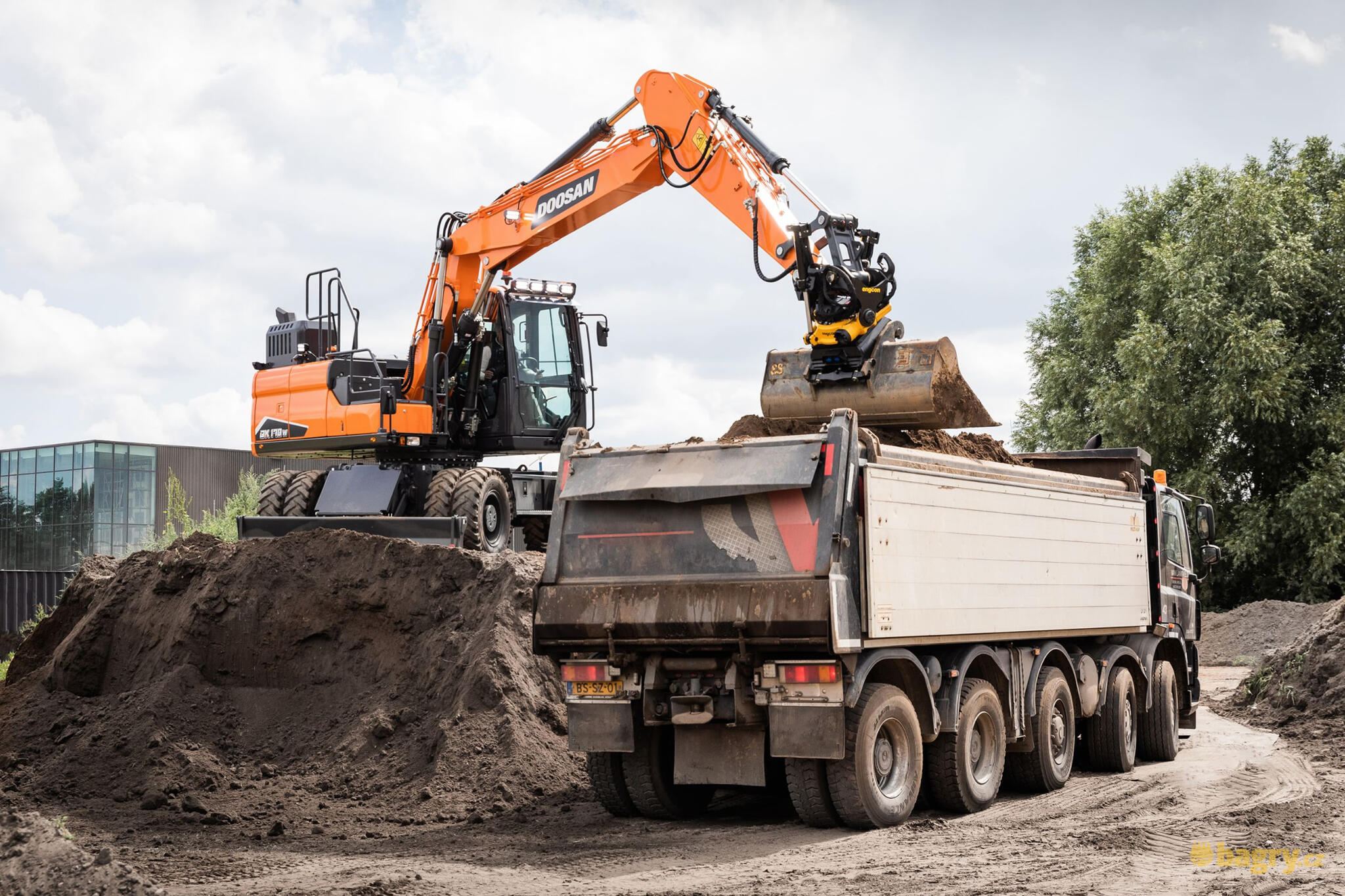 Doosan DX170W-7