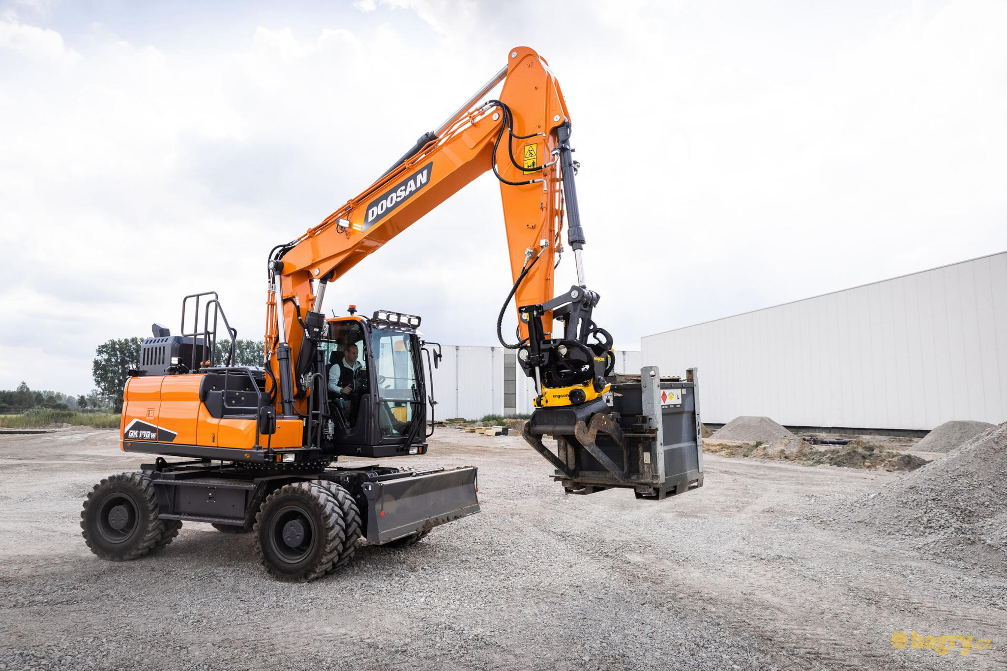 Doosan DX170W-7