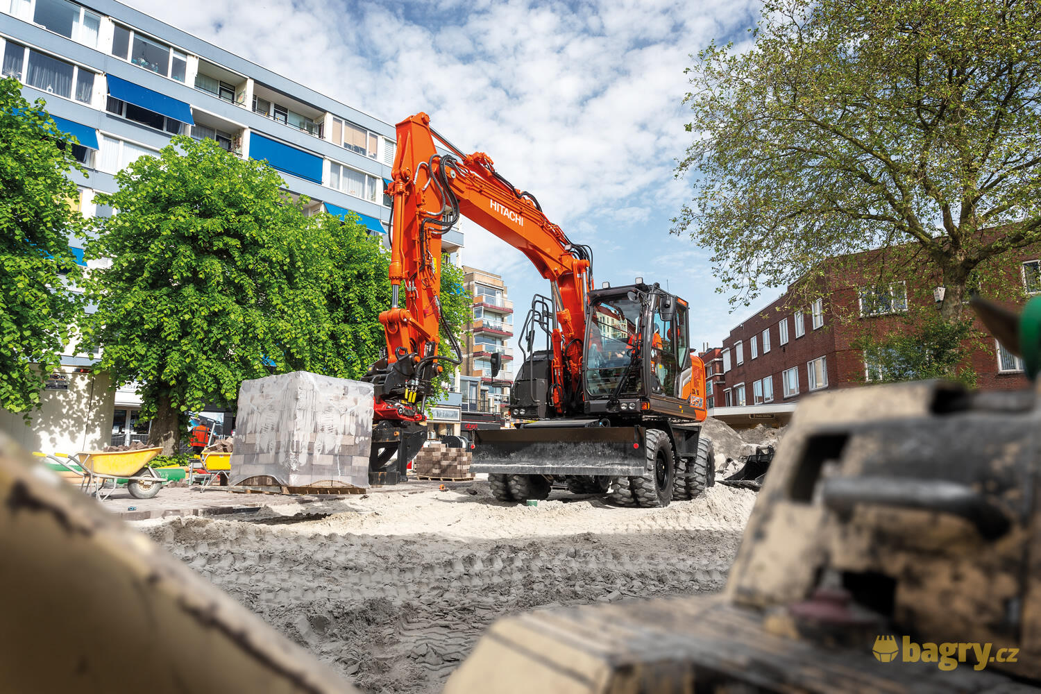 Hitachi ZX135W-7