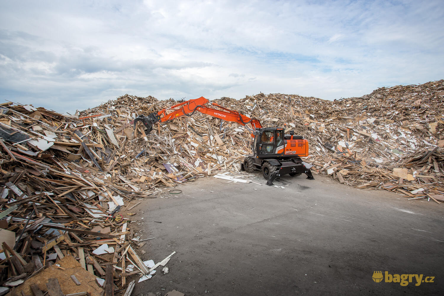 Hitachi ZX180W-7