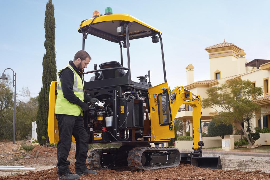 04 - JCB 15C-1