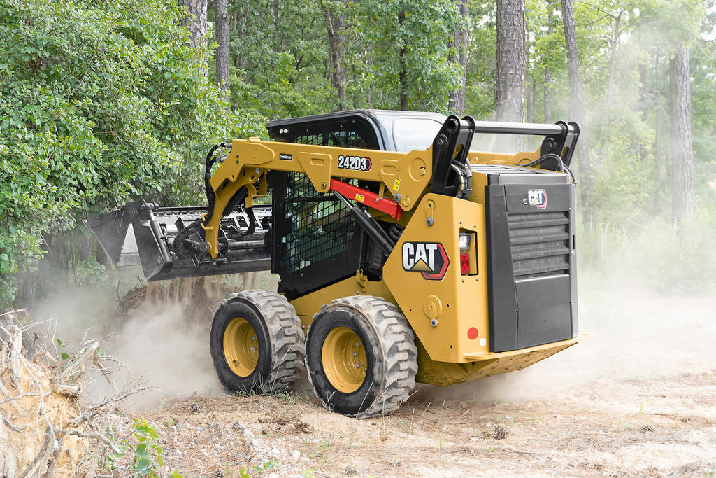 Smykem řízené nakladače Caterpillar série D3: První foto
