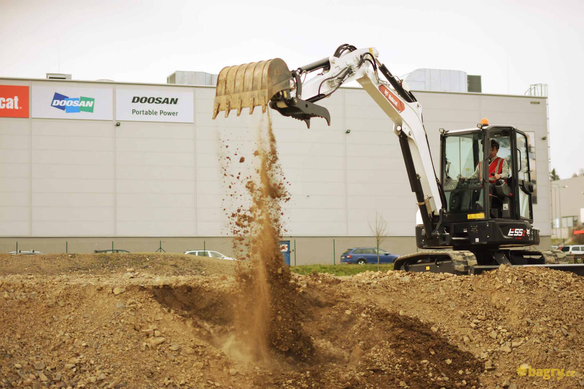 25. Bobcat E55z