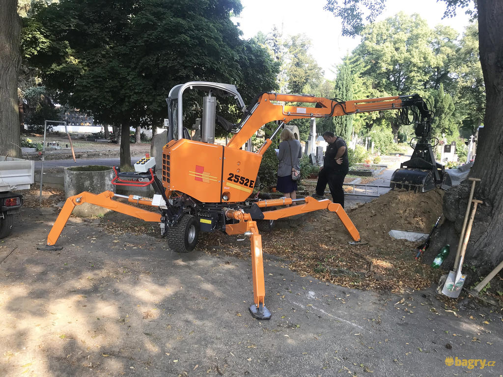 Boki 2552E