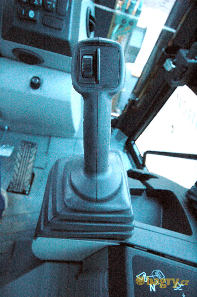 Pravý joystick