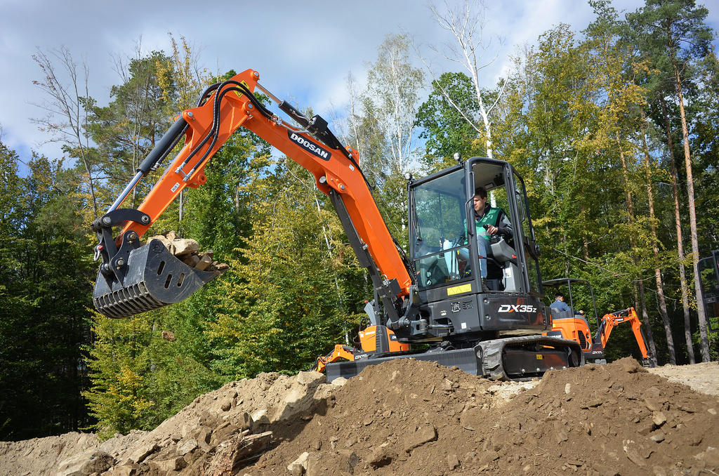 Doosan DX35z: Recenze
