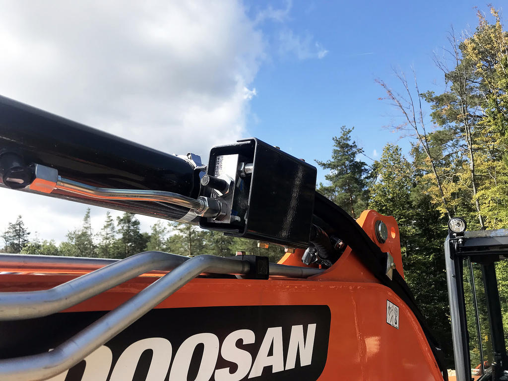 Zámek hydrauliky na násadě