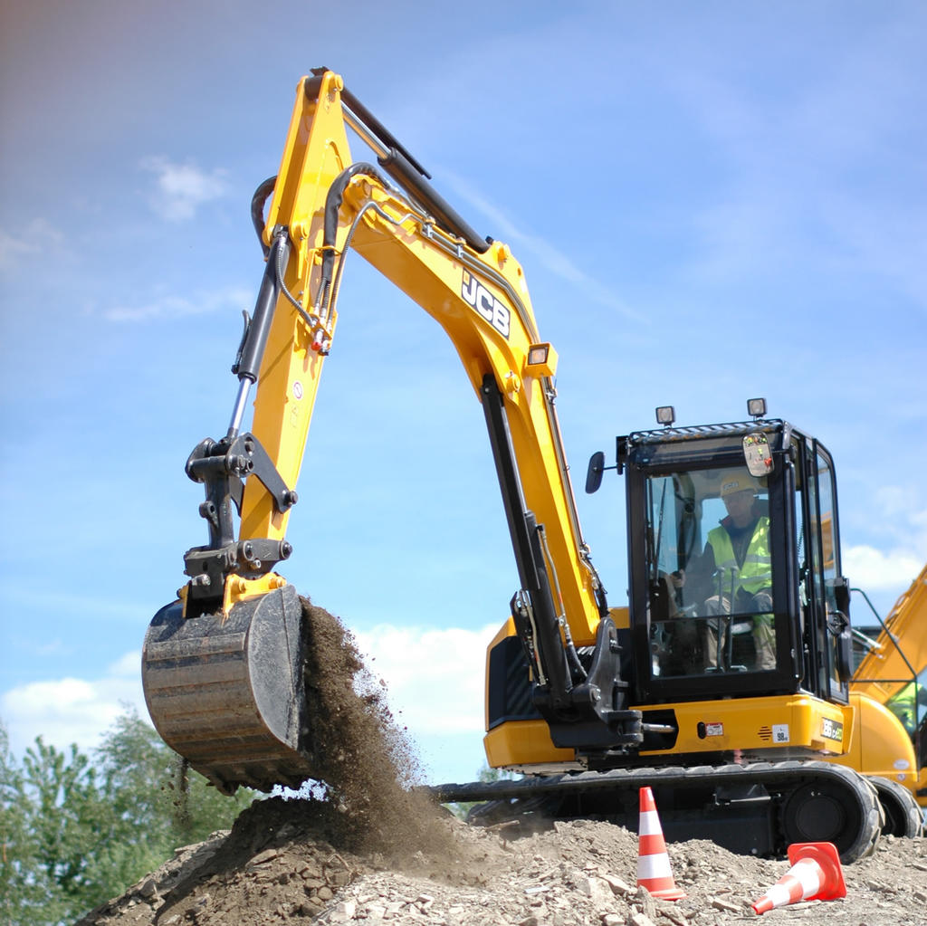 02. Pásové midirypadlo JCB 86C-1