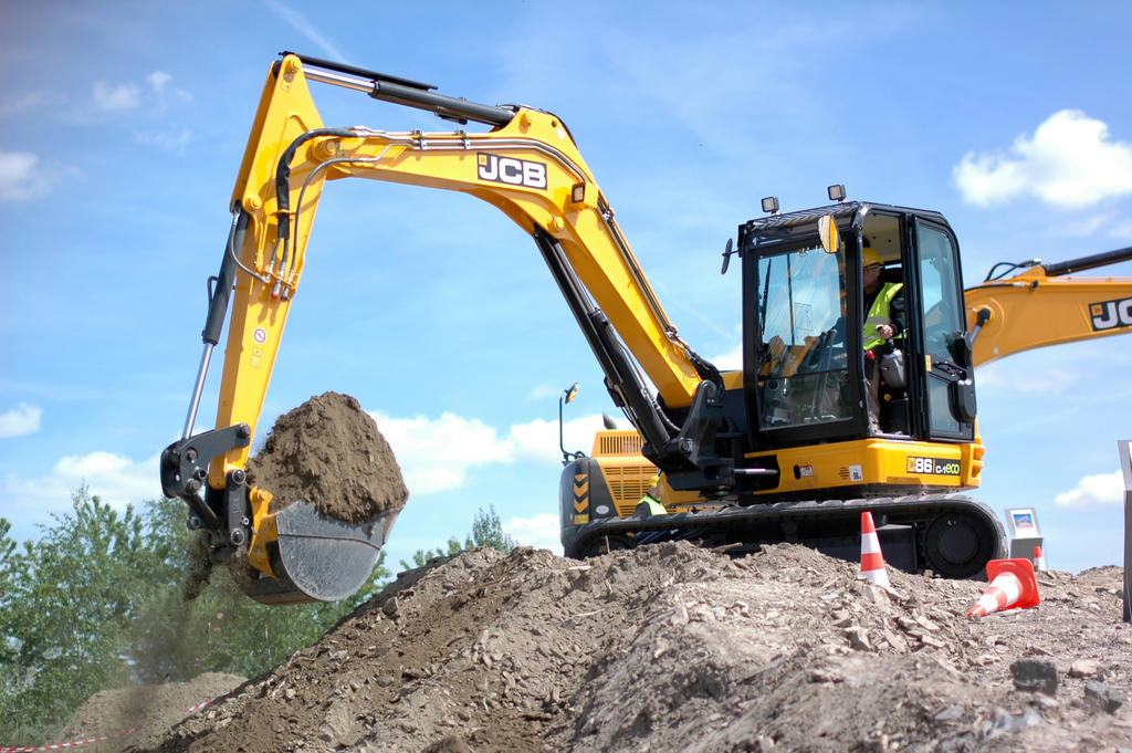 09. Pásové midirypadlo JCB 86C-1