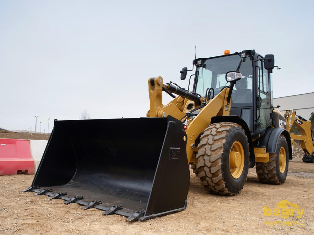 Caterpillar 906H2