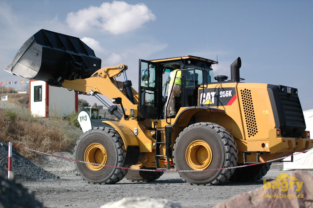 Caterpillar 966K