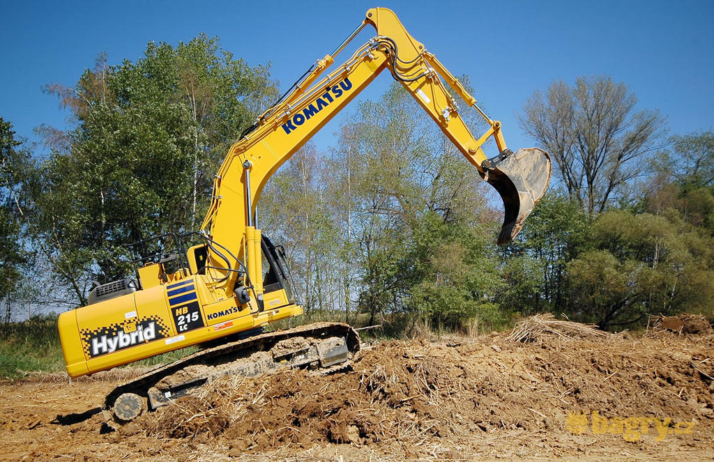 Rypadlo Komatsu HB215LC-2